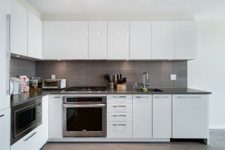 Photo 3: 3508 6658 DOW Avenue in Burnaby: Metrotown Condo for sale in "Moda" (Burnaby South)  : MLS®# R2209185
