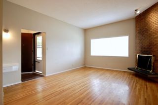 Photo 3: 622 & 624 Kingsmere Crescent SW in Calgary: Kingsland Semi Detached (Half Duplex) for sale : MLS®# A1254906