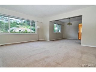 Photo 5: 504 Salton Dr in VICTORIA: Co Triangle House for sale (Colwood)  : MLS®# 703189