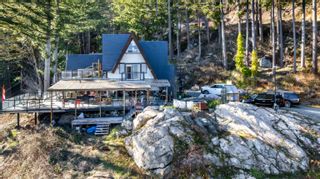 Photo 1: 3429 LOUGHEED Highway in Agassiz: Mt Woodside House for sale in "MOUNT WOODSIDE ESTATES" : MLS®# R2856583