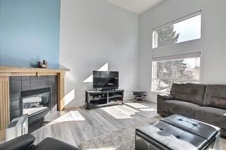 Photo 3: 246 Anderson Grove SW in Calgary: Cedarbrae Row/Townhouse for sale : MLS®# A1100307