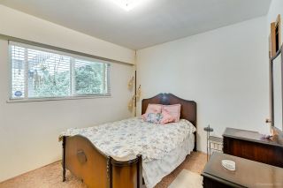 Photo 12: 1672 SPRICE Avenue in Coquitlam: Central Coquitlam House for sale : MLS®# R2389910