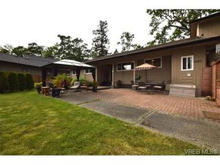 Photo 2: 4007 Birring Pl in VICTORIA: SE Mt Doug House for sale (Saanich East)  : MLS®# 730411