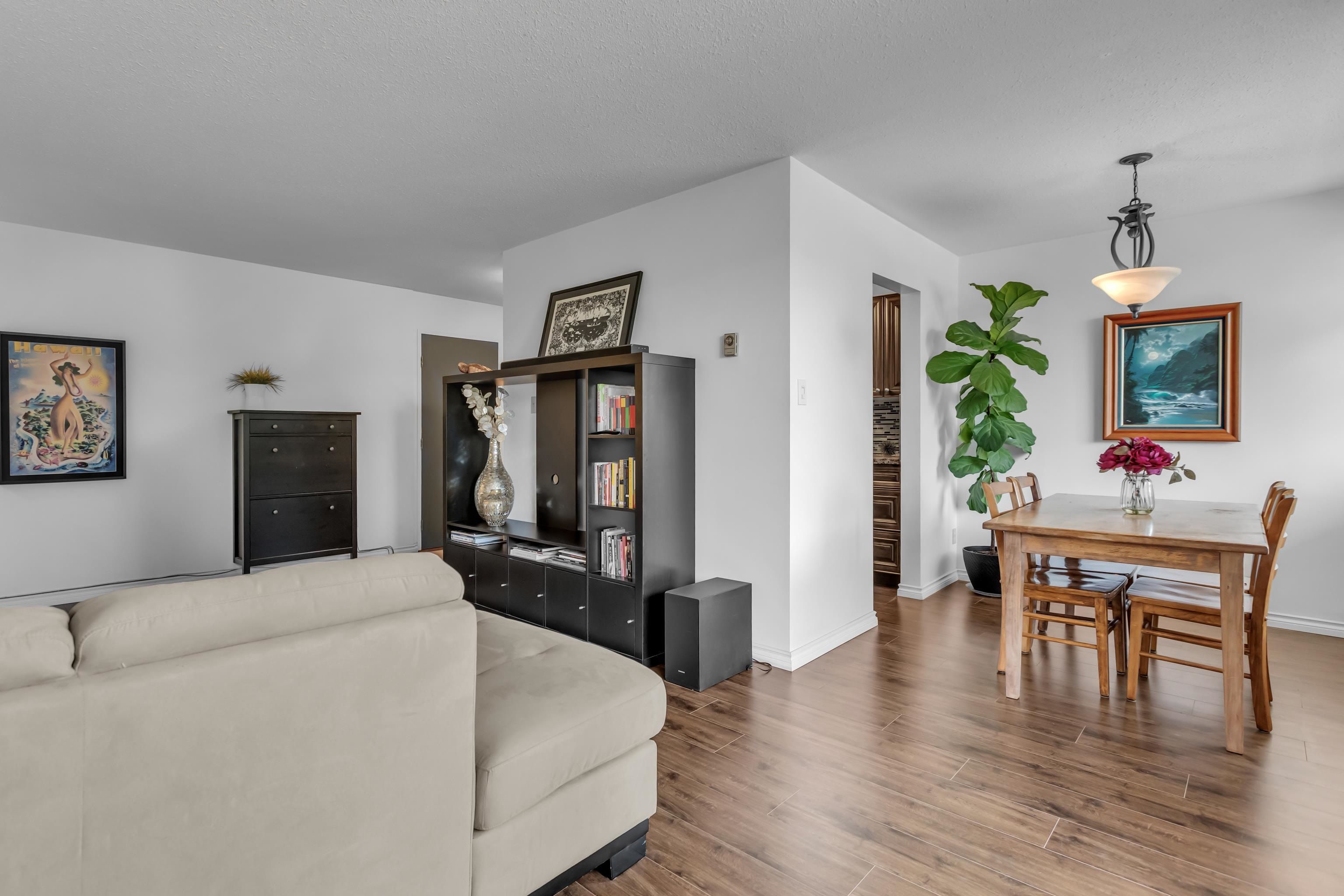 Main Photo: 103 444 LONSDALE Avenue in North Vancouver: Lower Lonsdale Condo for sale in "Royal Kensington" : MLS®# R2806024