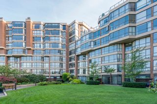 Photo 1: 209 1470 PENNYFARTHING Drive in Vancouver: False Creek Condo for sale in "HARBOUR COVE" (Vancouver West)  : MLS®# R2268174