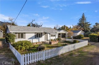 Photo 8: House for sale : 3 bedrooms : 5010 Willow Avenue in Kelseyville