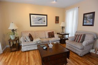 Photo 4: 1329 Driftwood Cresent in Smithers | Spotless Family home