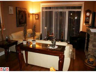 Photo 6: 107 2068 SANDALWOOD Crescent in Abbotsford: Central Abbotsford Condo for sale in "THE STERLING" : MLS®# F1018946
