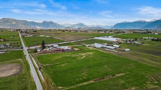 Photo 3: 48818 PRAIRIE CENTRAL Road in Chilliwack: East Chilliwack House for sale : MLS®# R2867848