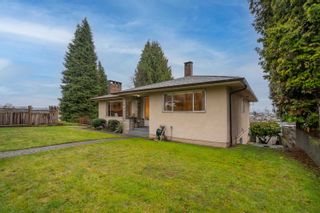 Photo 2: 4640 PARKER Street in Burnaby: Brentwood Park House for sale (Burnaby North)  : MLS®# R2746144