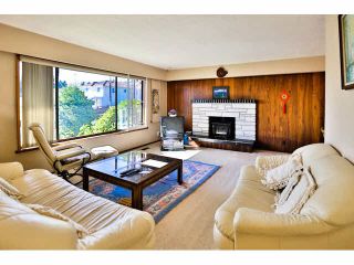 Photo 2: 7862 ROYAL OAK Avenue in Burnaby: South Slope House for sale (Burnaby South)  : MLS®# V1142093