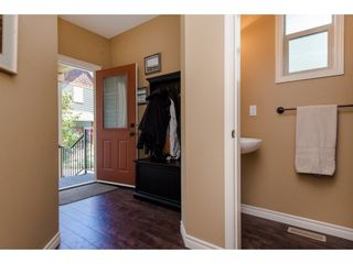 Photo 2: 8 36169 LOWER SUMAS MTN Road in Abbotsford: Abbotsford East Townhouse for sale in "Junction Creek" : MLS®# R2283767