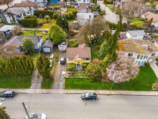 Photo 3: 5337 ELSOM Avenue in Burnaby: Forest Glen BS House for sale (Burnaby South)  : MLS®# R2770709