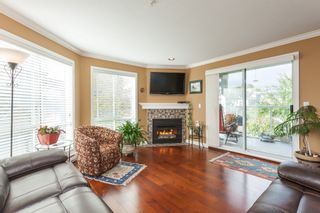 Photo 1: 307 15941 MARINE Drive: White Rock Condo for sale in "THE HERITAGE" (South Surrey White Rock)  : MLS®# R2408083