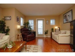 Photo 17: 104 842 Brock Ave in VICTORIA: La Langford Proper Row/Townhouse for sale (Langford)  : MLS®# 507331