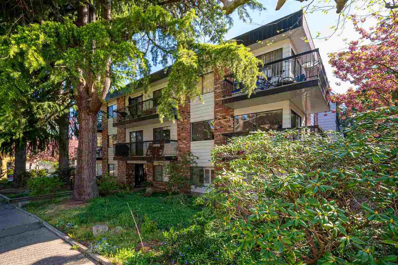 Main Photo: 202 2330 MAPLE Street in Vancouver: Kitsilano Condo for sale in "Maple Gardens" (Vancouver West)  : MLS®# R2710090