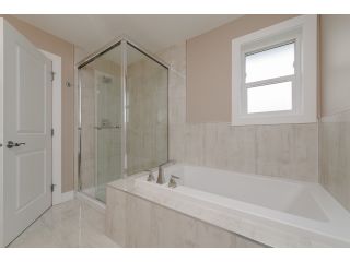 Photo 13: 4328 STEPHEN LEACOCK DRIVE in Abbotsford: Abbotsford East House for sale : MLS®# R2001619