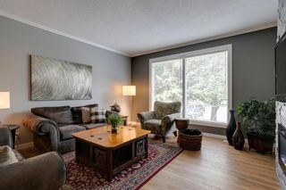 Photo 5: 39 Cedar Ridge Place SW in Calgary: Cedarbrae Detached for sale : MLS®# A1244345