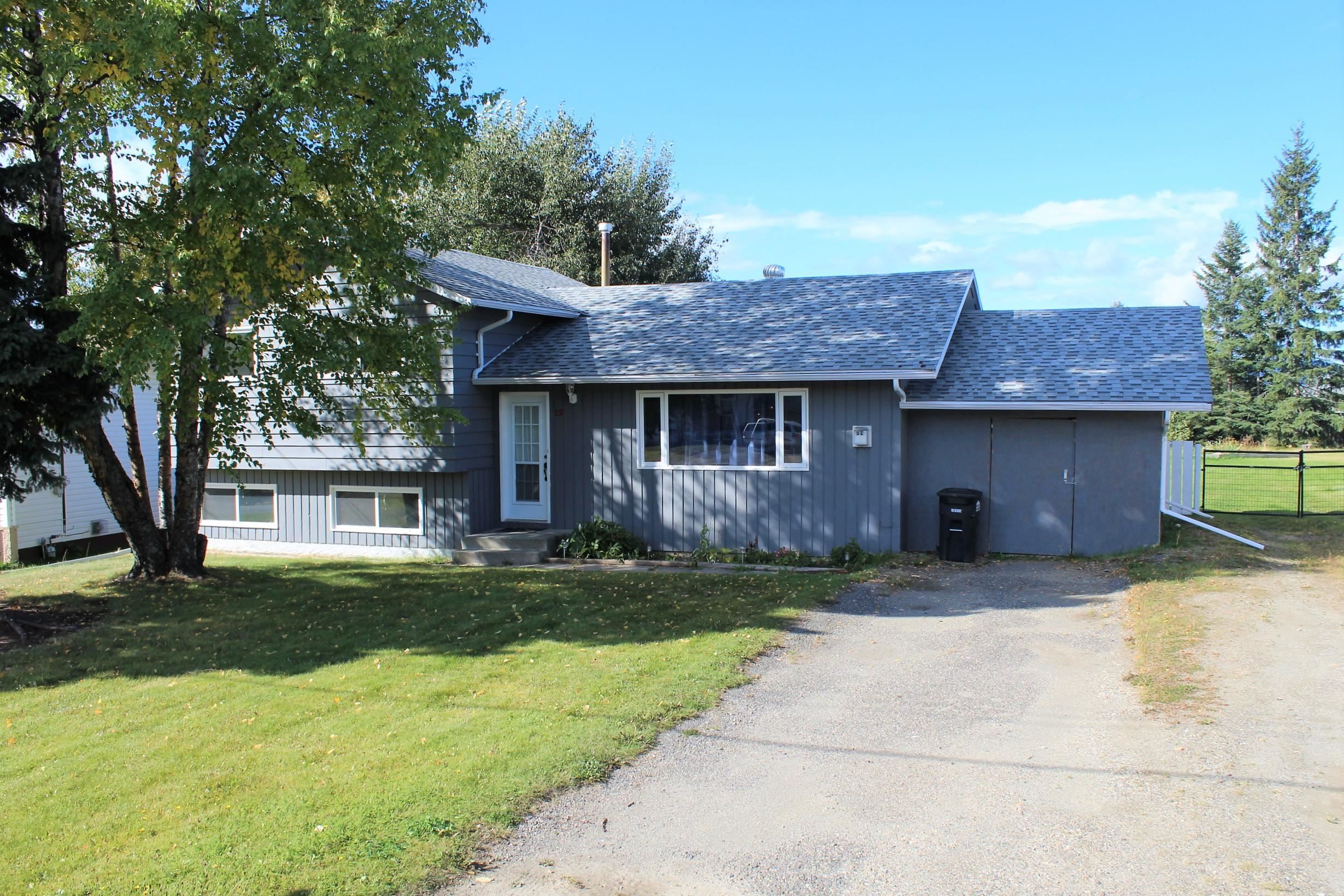 Main Photo: 15 RALSTON Drive in Mackenzie: Mackenzie -Town House for sale (Mackenzie (Zone 69))  : MLS®# R2616845