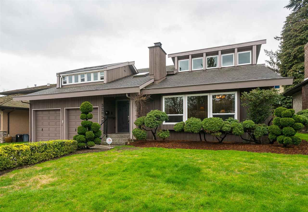 Photo 1: Photos: 32858 ASHLEY Way in Abbotsford: Central Abbotsford House for sale : MLS®# R2154090