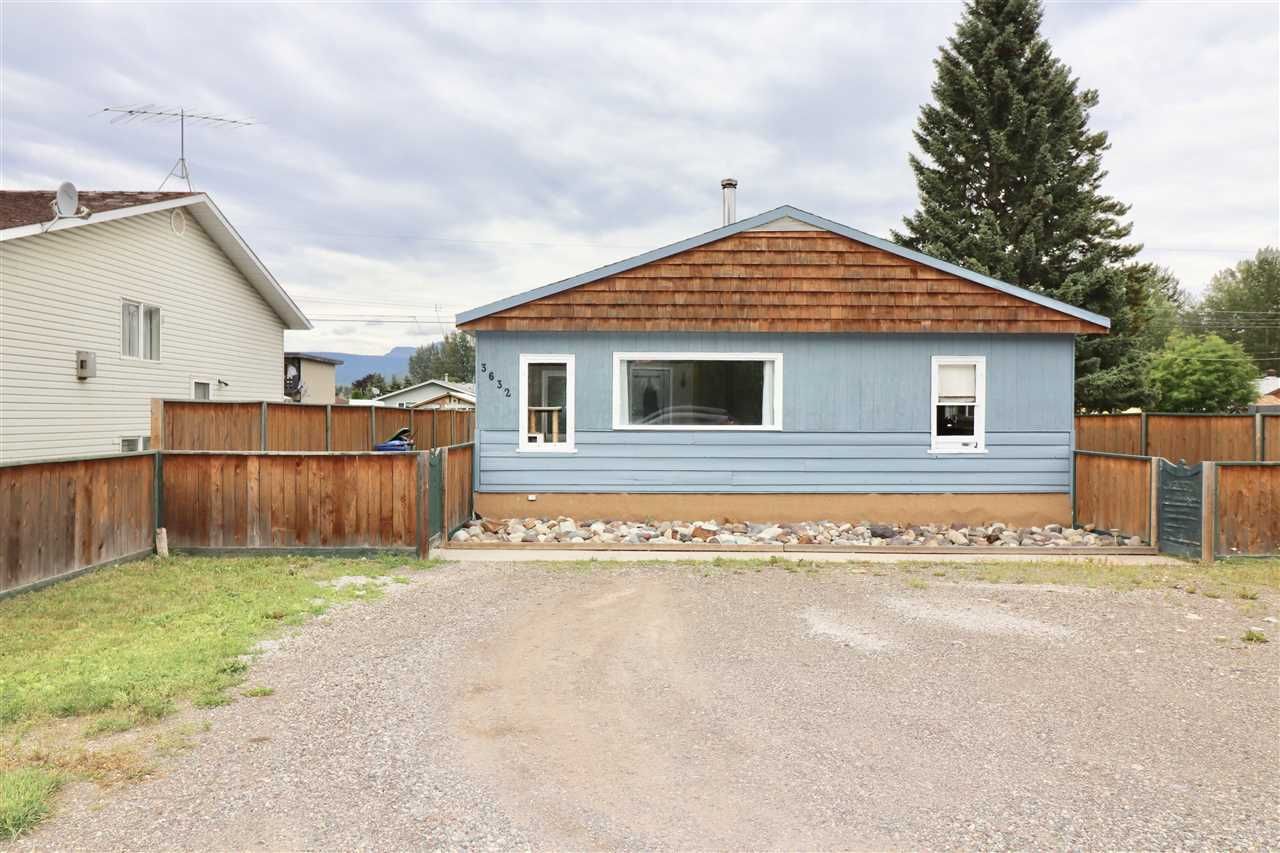 Main Photo: 3632 RAILWAY Avenue in Smithers: Smithers - Town House for sale (Smithers And Area (Zone 54))  : MLS®# R2389916