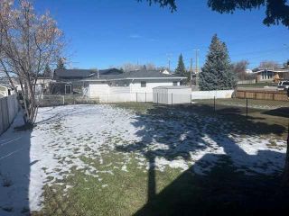 Photo 2: For Sale: 207 3rd Street, Cardston, T0K 0K0 - A2122723