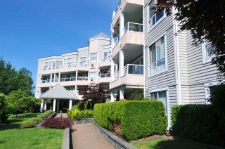 Photo 2: 214 11605 227 Street in Maple Ridge: East Central Condo for sale in "HILLCREST" : MLS®# R2027390