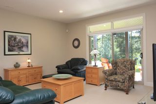 Photo 35: 2738 Sunnydale Drive in Blind Bay: House for sale : MLS®# 10187389