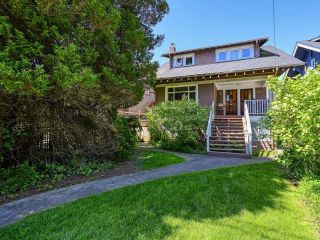 Main Photo: 2333 COLLINGWOOD Street in Vancouver: Kitsilano House for sale (Vancouver West)  : MLS®# R2880796