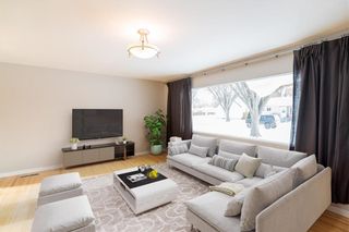 Photo 3: 207 Edward Avenue West in Winnipeg: West Transcona Residential for sale (3L)  : MLS®# 202227006