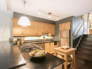 Photo 11: 685 MOBERLY Road in Vancouver: False Creek Townhouse for sale (Vancouver West)  : MLS®# R2204275