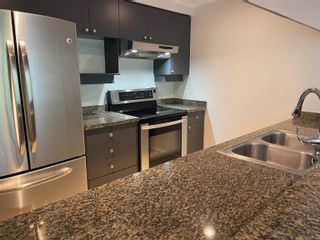 Photo 4: 303 1228 MARINASIDE Crescent in Vancouver: Yaletown Condo for sale in "CRESTMARK II" (Vancouver West)  : MLS®# R2785720