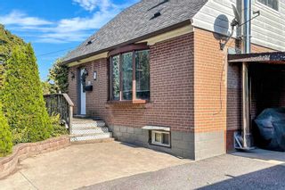 Photo 4: 32 Hatfield Crescent in Toronto: Elms-Old Rexdale House (1 1/2 Storey) for sale (Toronto W10)  : MLS®# W5793512