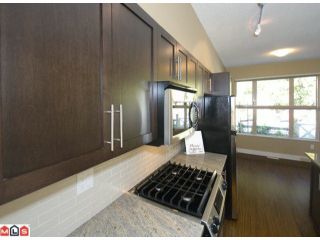 Photo 5: 13 20326 68TH Avenue in Langley: Willoughby Heights Townhouse for sale in "SUNPOINTE" : MLS®# F1007498