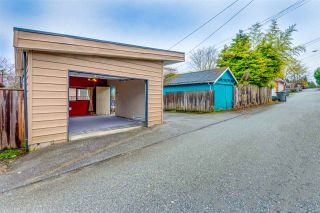 Photo 3: 2576 E 28TH Avenue in Vancouver: Collingwood VE House for sale (Vancouver East)  : MLS®# R2265530