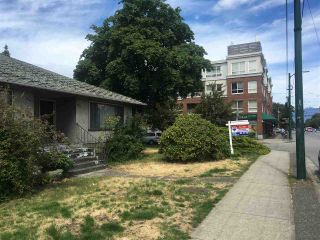 Photo 3: 198 ONTARIO Place in Vancouver: Main House for sale (Vancouver East)  : MLS®# R2082701