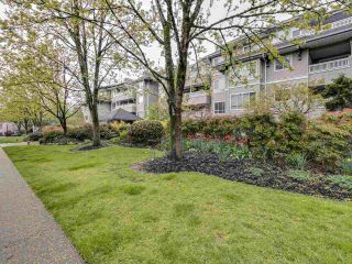 Photo 18: 404 6745 STATION HILL Court in Burnaby: South Slope Condo for sale in "THE SALTSPRING" (Burnaby South)  : MLS®# R2445660
