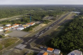 Main Photo: 18 Taxiway H Road in Seguin: Property for sale : MLS®# X7382678