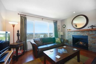 Photo 4: 120 1140 CASTLE Crescent in Port Coquitlam: Citadel PQ Townhouse for sale in "THE UPLANDS" : MLS®# R2082560