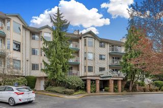 Photo 1: 117 5360 205 Street in Langley: Langley City Condo for sale in "Parkway Estates" : MLS®# R2866402