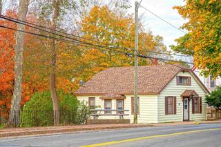 Photo 1: 18 OLD PORT MOUTON Road in Liverpool: 406-Queens County Residential for sale (South Shore)  : MLS®# 202207080
