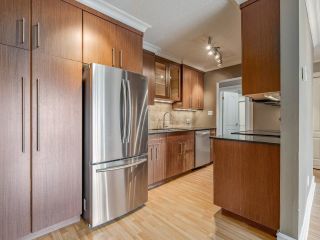 Photo 15: 405 120 E 4TH Street in North Vancouver: Lower Lonsdale Condo for sale in "Excelesior House" : MLS®# R2700009