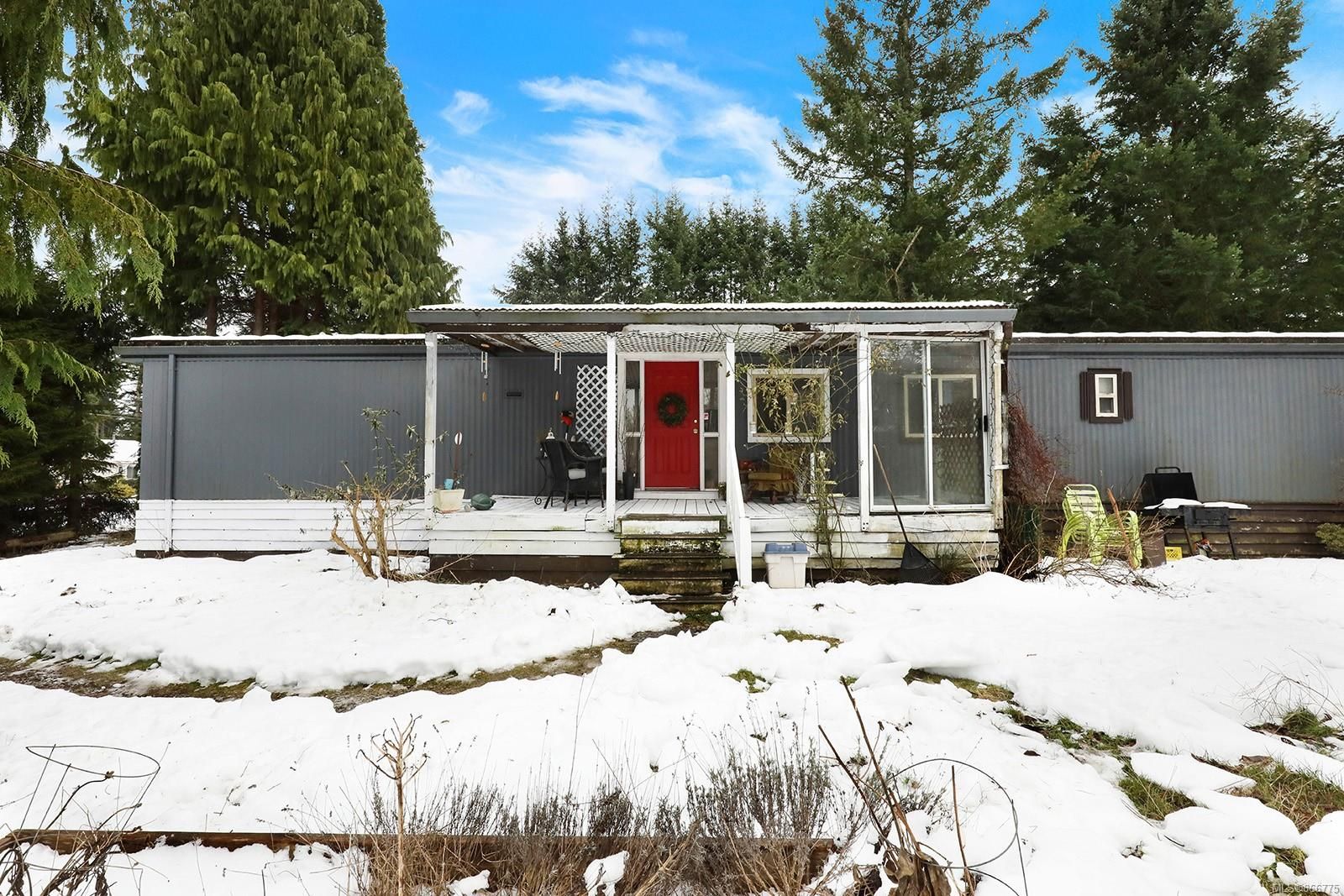 Main Photo: 5933 Mosley Rd in Courtenay: CV Courtenay North House for sale (Comox Valley)  : MLS®# 866775