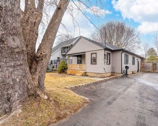 Main Photo: 801 Green Street in Whitby: Downtown Whitby House (Bungalow) for sale : MLS®# E5166316