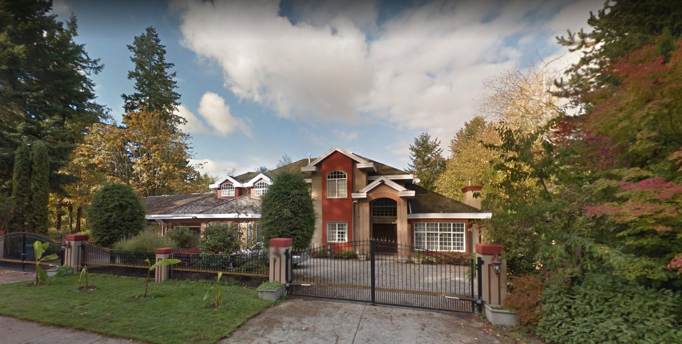 Main Photo: 16825 28 Avenue in Surrey: Grandview Surrey House for sale (South Surrey White Rock)  : MLS®# R2650804
