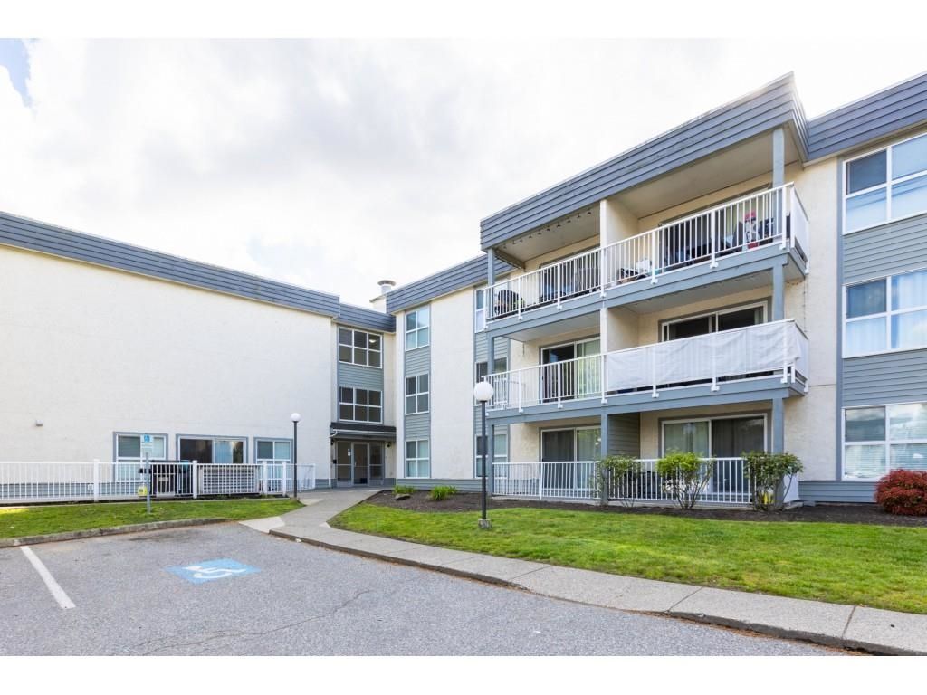 Main Photo: 122 32850 GEORGE FERGUSON Way in Abbotsford: Central Abbotsford Condo for sale : MLS®# R2682107