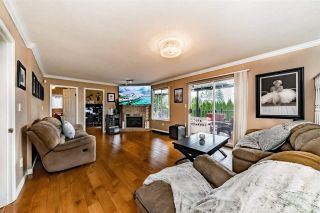 Photo 8: 605 CLAREMONT Street in Coquitlam: Coquitlam West House for sale : MLS®# R2319416