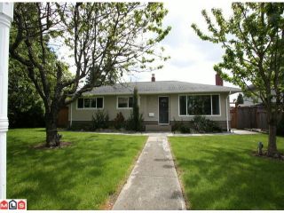 Photo 1: 12572 CENTRE Drive in Surrey: Cedar Hills House for sale (North Surrey)  : MLS®# F1113518