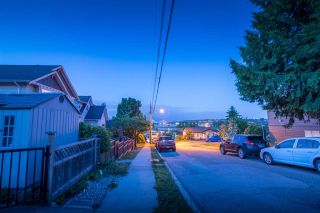 Photo 18: 129B DEBECK Street in New Westminster: Sapperton 1/2 Duplex for sale : MLS®# R2418418