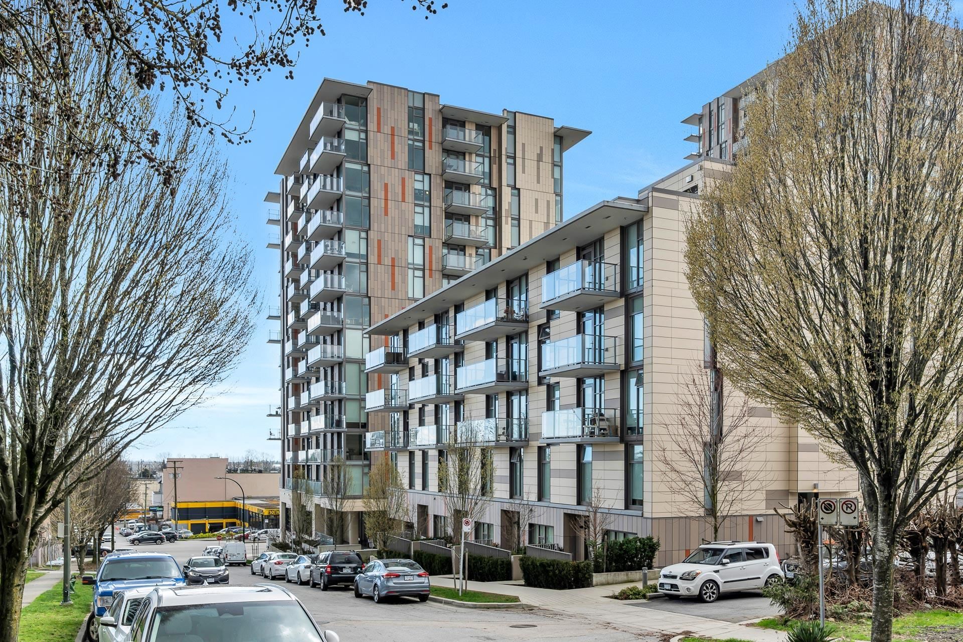 Main Photo: 409 8181 CHESTER Street in Vancouver: South Vancouver Condo for sale in "Fraser Commons" (Vancouver East)  : MLS®# R2860096